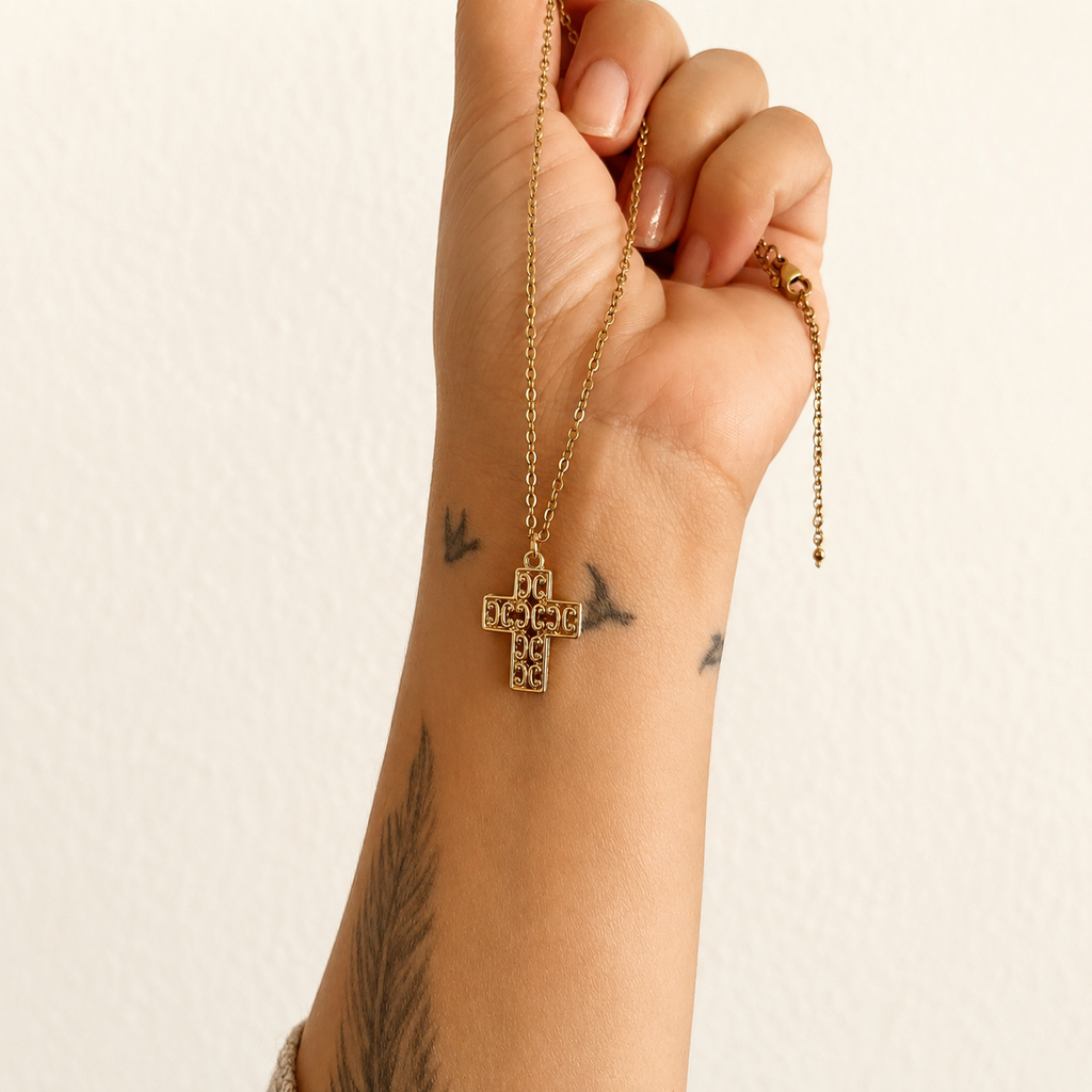 Collier Esther